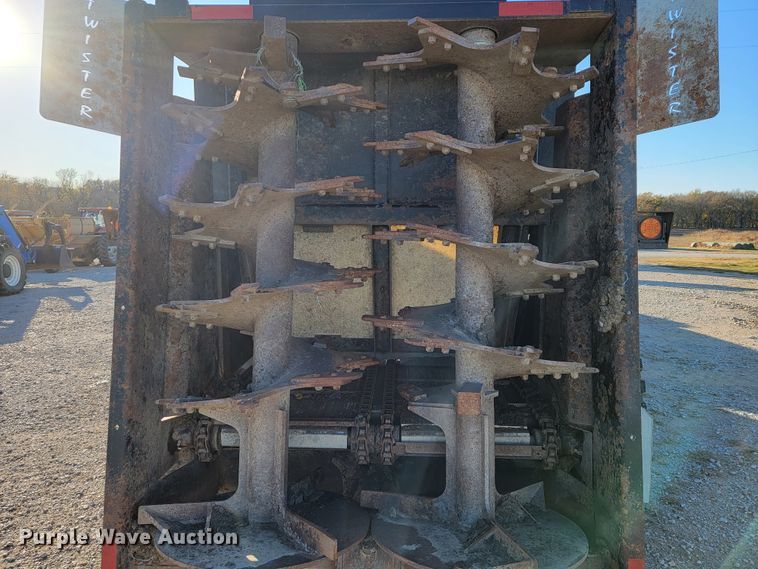 image for item IX9579 Meyers VB560  manure spreader