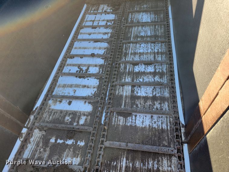 image for item IX9579 Meyers VB560  manure spreader