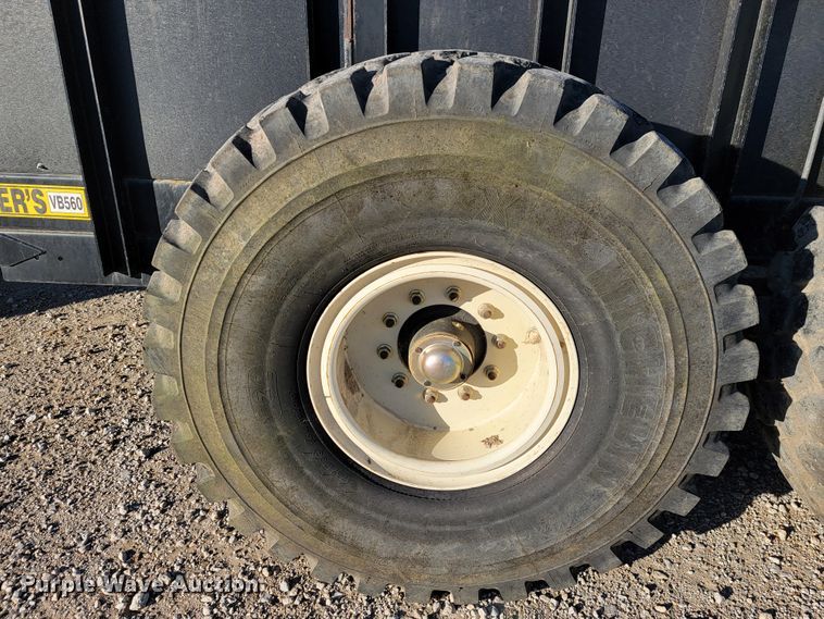 image for item IX9579 Meyers VB560  manure spreader