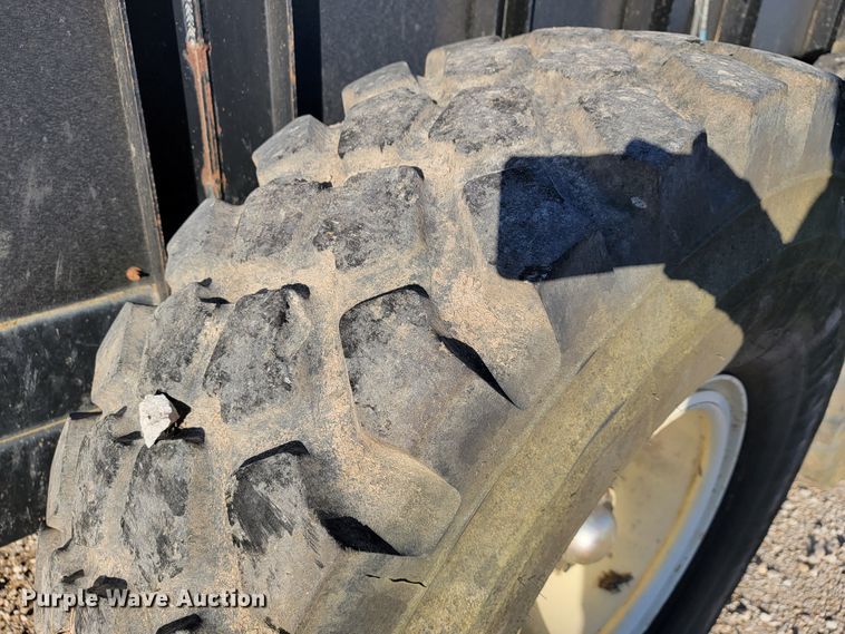 image for item IX9579 Meyers VB560  manure spreader