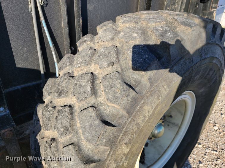 image for item IX9579 Meyers VB560  manure spreader