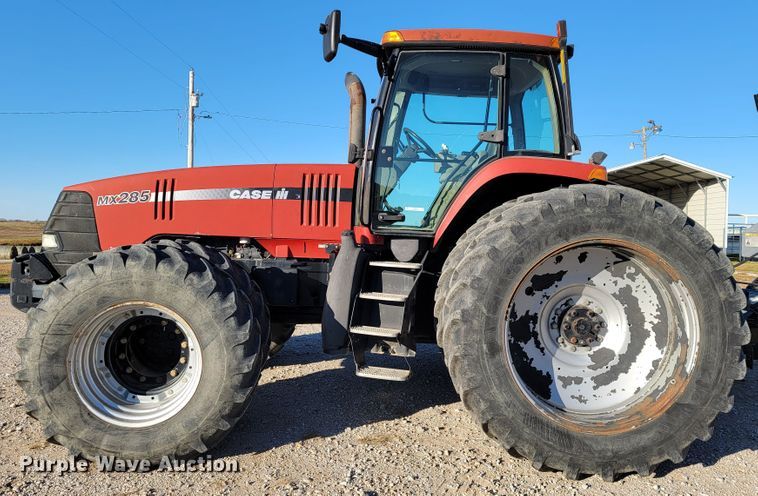 image for item IX9583 2004 Case IH MX285  MFWD tractor