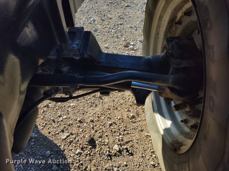 image for item IX9583 2004 Case IH MX285  MFWD tractor