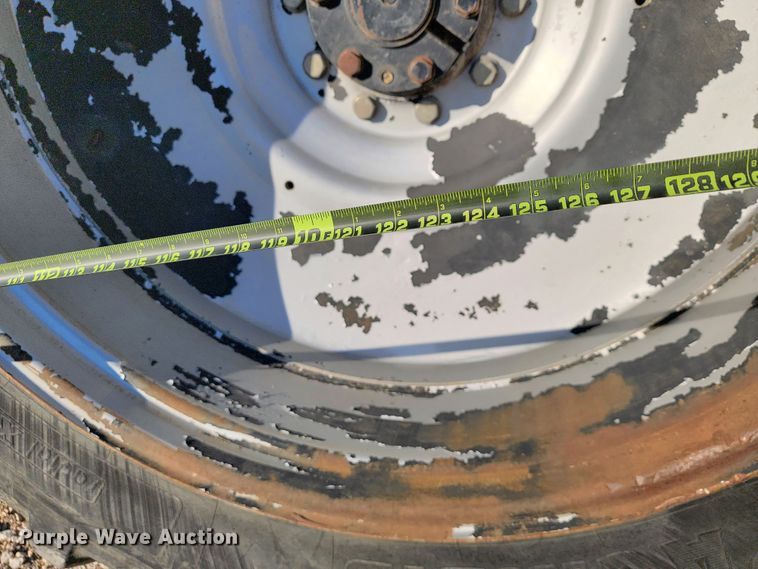 image for item IX9583 2004 Case IH MX285  MFWD tractor