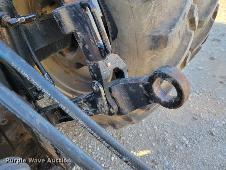 image for item IX9583 2004 Case IH MX285  MFWD tractor