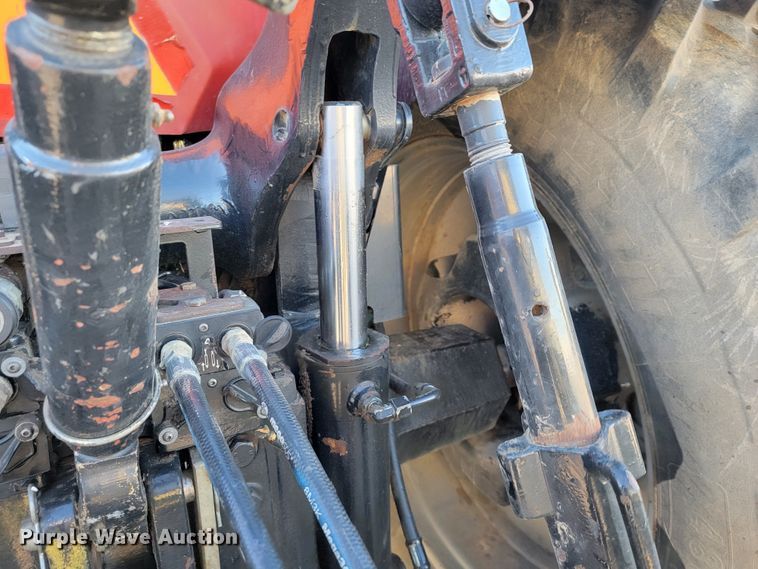 image for item IX9583 2004 Case IH MX285  MFWD tractor