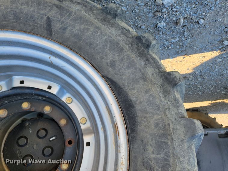 image for item IX9583 2004 Case IH MX285  MFWD tractor