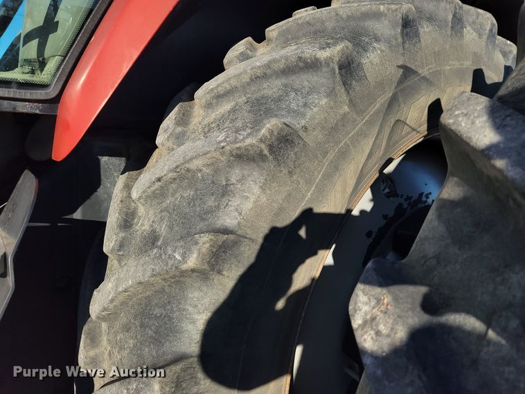 image for item IX9583 2004 Case IH MX285  MFWD tractor