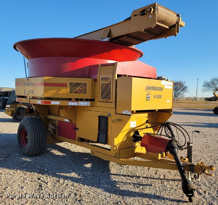 image for item IX9584 HayBuster H1130  tub grinder