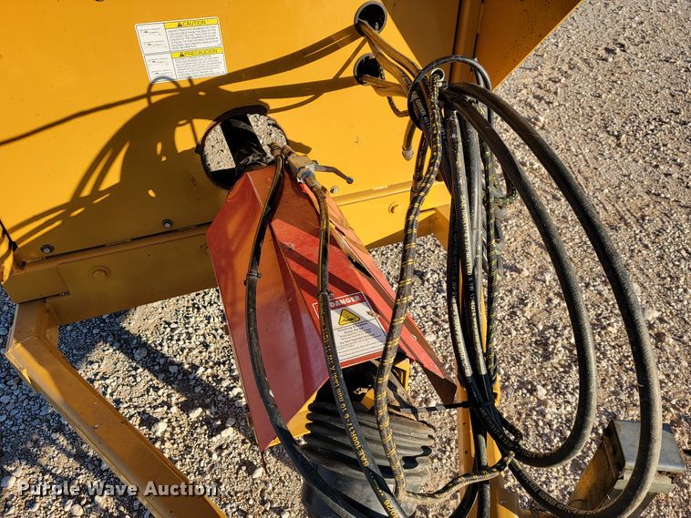 image for item IX9584 HayBuster H1130  tub grinder