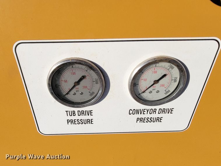 image for item IX9584 HayBuster H1130  tub grinder