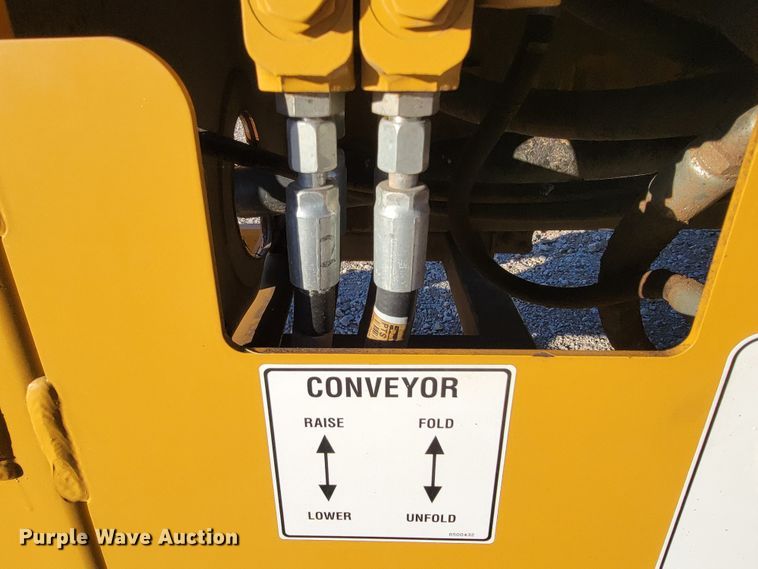 image for item IX9584 HayBuster H1130  tub grinder