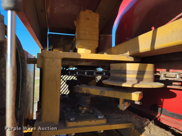 image for item IX9584 HayBuster H1130  tub grinder