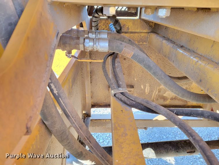 image for item IX9584 HayBuster H1130  tub grinder