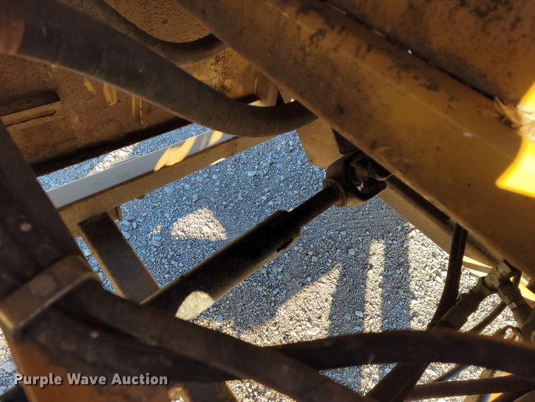 image for item IX9584 HayBuster H1130  tub grinder