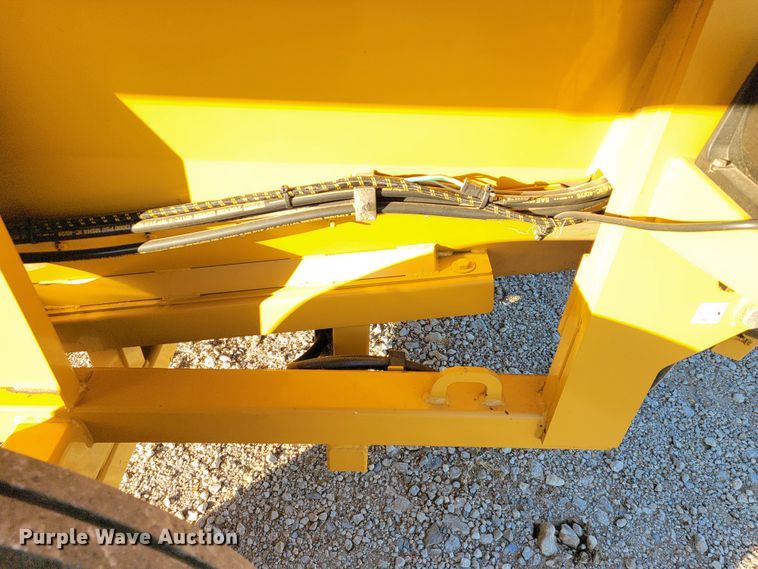 image for item IX9584 HayBuster H1130  tub grinder