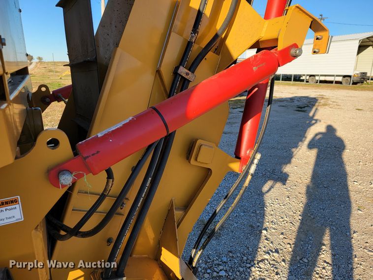 image for item IX9584 HayBuster H1130  tub grinder