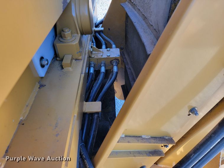 image for item IX9584 HayBuster H1130  tub grinder