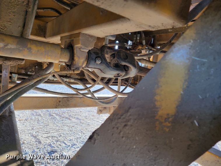 image for item IX9584 HayBuster H1130  tub grinder