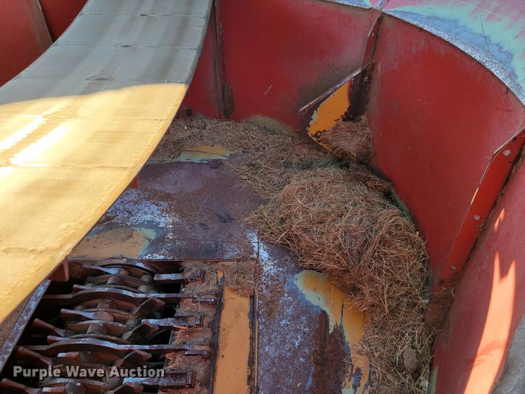 image for item IX9584 HayBuster H1130  tub grinder