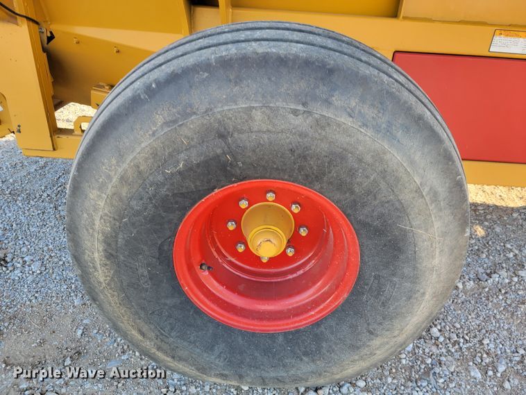 image for item IX9584 HayBuster H1130  tub grinder