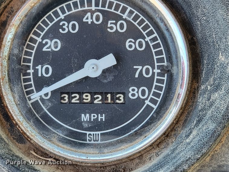 image for item IX9586 1977 Ford 9000  dump truck