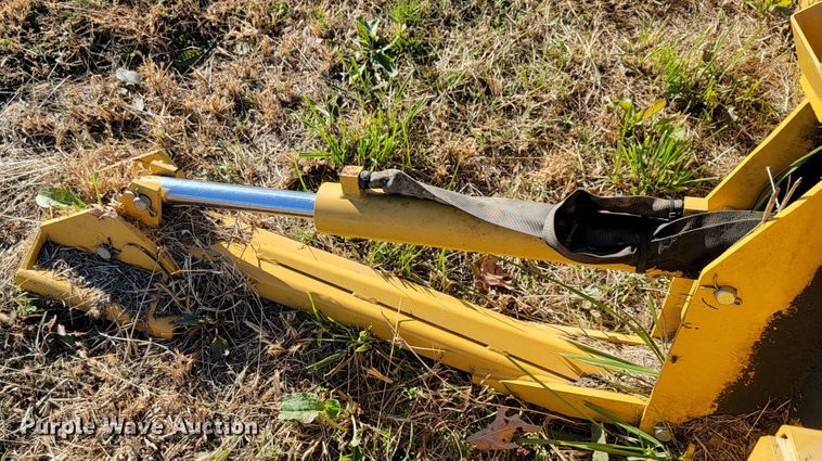 image for item IX9587 John Deere BH8 skid steer backhoe