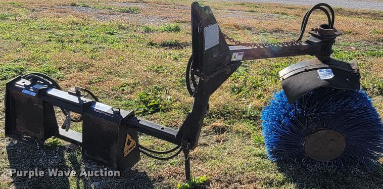 image for item IX9588 Skid steer broom