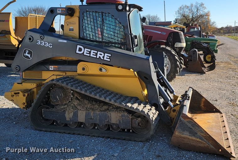 image for item IX9590 2019 John Deere 333G  tracked skid steer loader