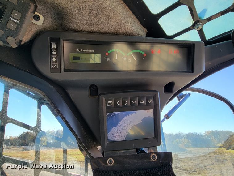 image for item IX9590 2019 John Deere 333G  tracked skid steer loader