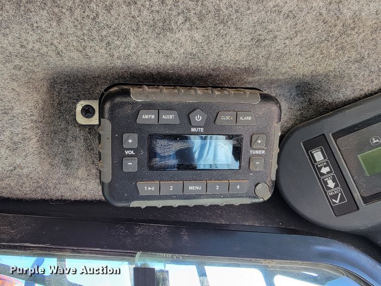 image for item IX9590 2019 John Deere 333G  tracked skid steer loader