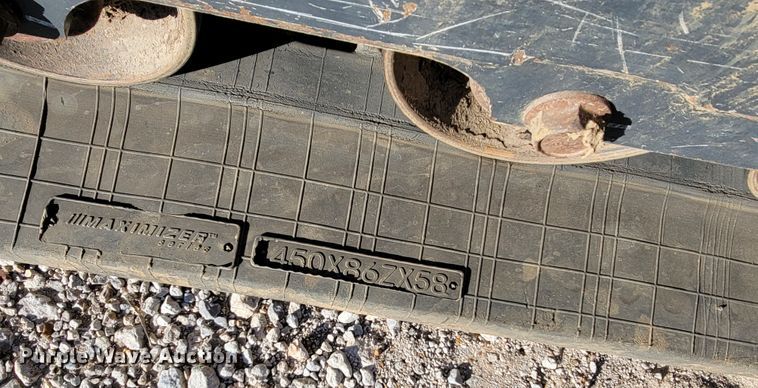 image for item IX9590 2019 John Deere 333G  tracked skid steer loader