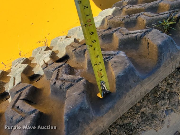 image for item IX9590 2019 John Deere 333G  tracked skid steer loader