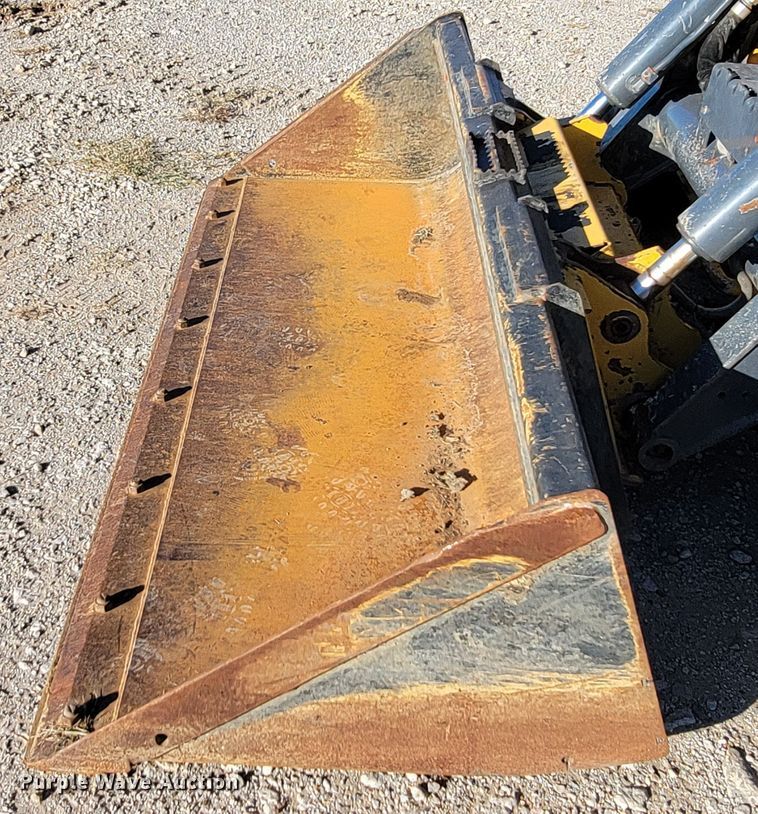 image for item IX9590 2019 John Deere 333G  tracked skid steer loader