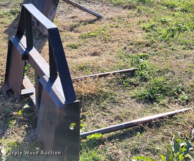 image for item IX9590 2019 John Deere 333G  tracked skid steer loader