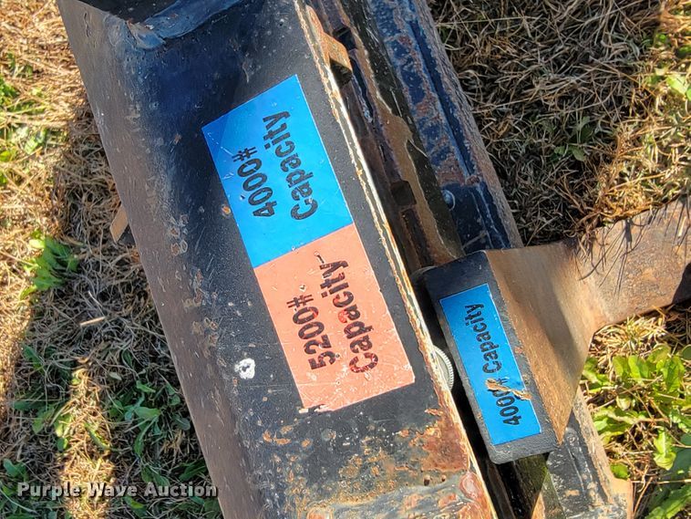 image for item IX9590 2019 John Deere 333G  tracked skid steer loader