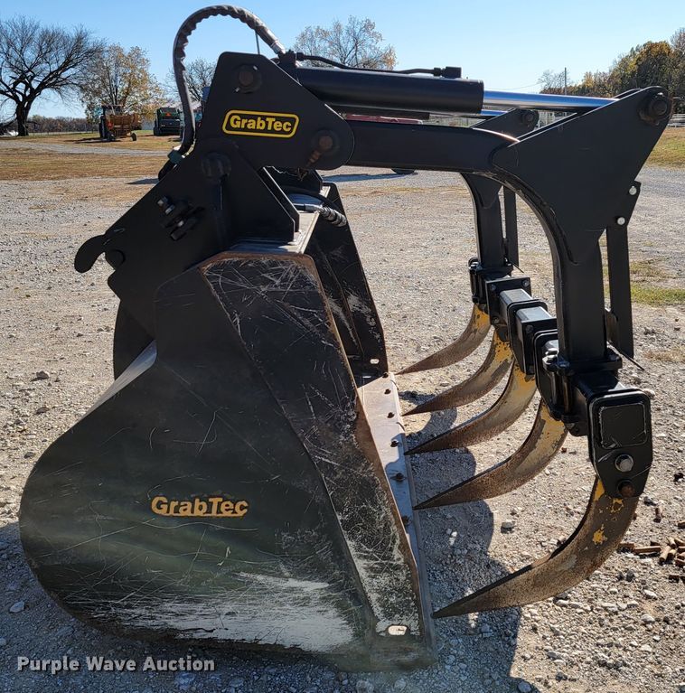 image for item IX9591 Grabtech  9'W grapple bucket