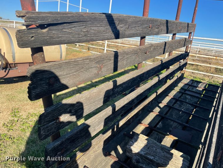 image for item IX9593 Livestock chute