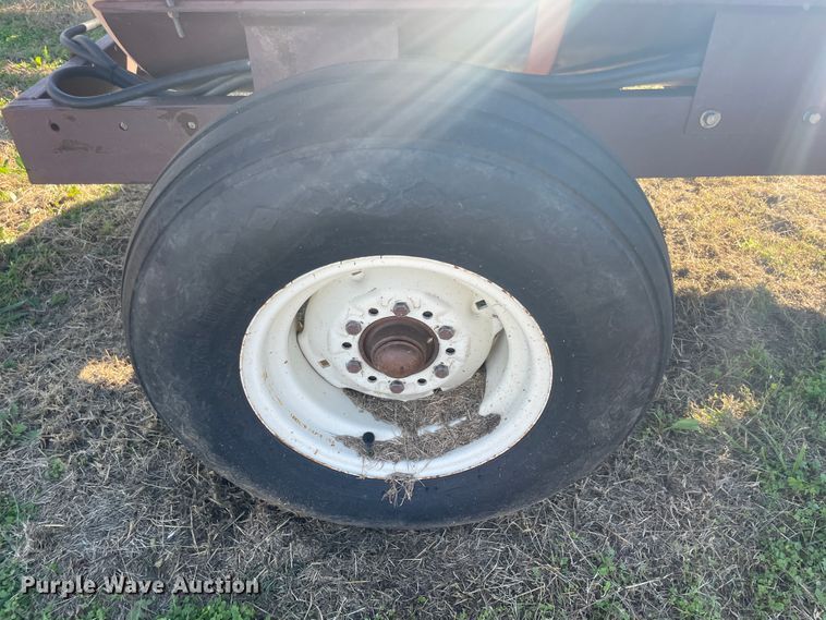 image for item IX9594 Wylie  nurse tank trailer