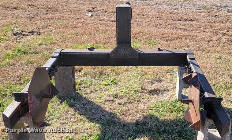 image for item IX9595 DewEze 165-I  bale hugger