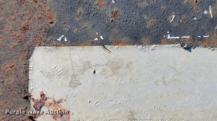 image for item IX9595 DewEze 165-I  bale hugger