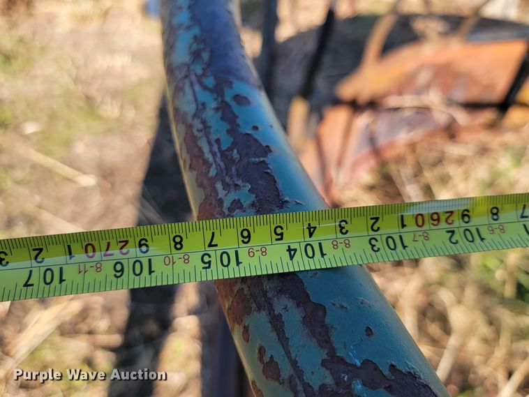 image for item IX9597 Bale feeders