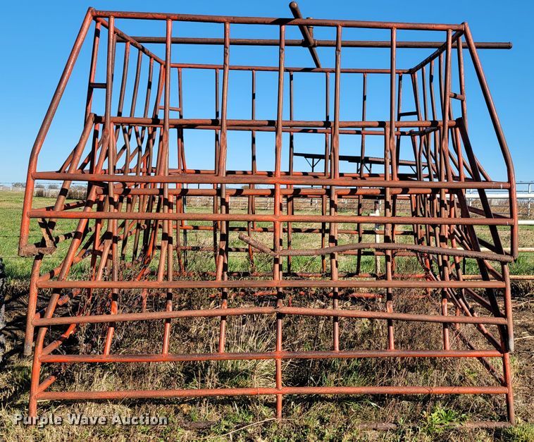 image for item IX9597 Bale feeders