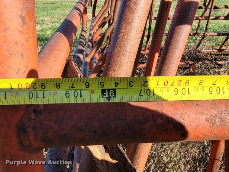 image for item IX9597 Bale feeders