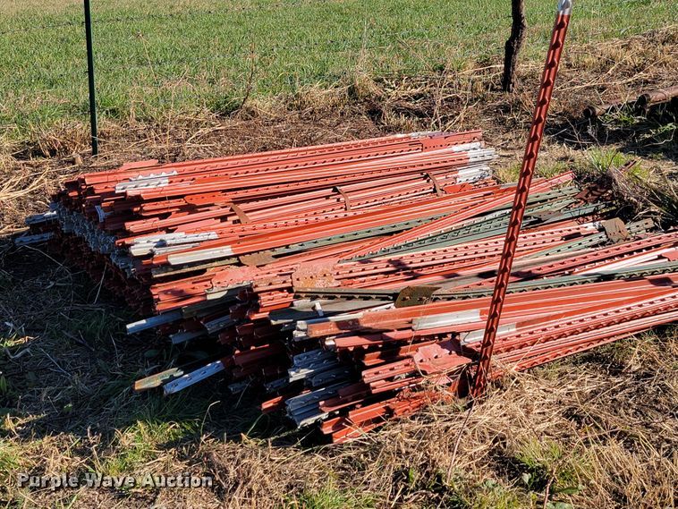 image for item IX9598 Fencing materials