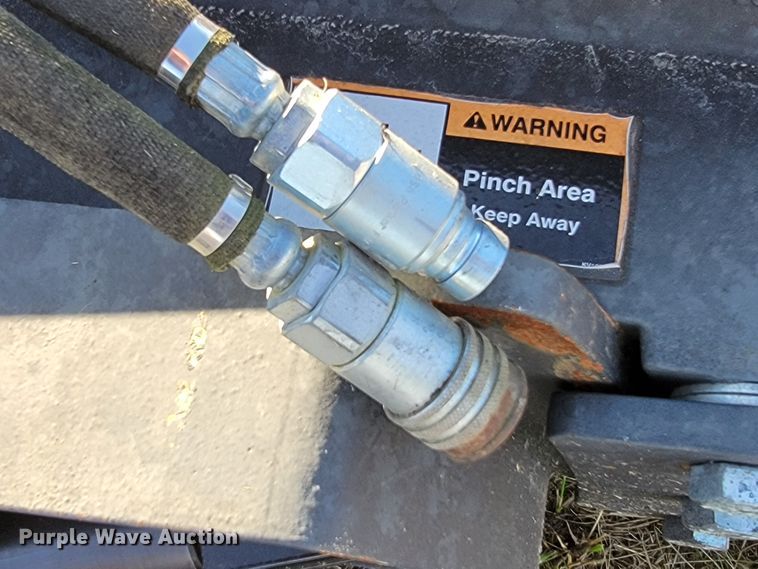 image for item IX9601 John Deere DB96 skid steer blade