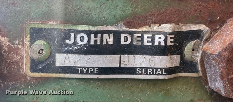 image for item IX9618 John Deere A2700  eight bottom plow