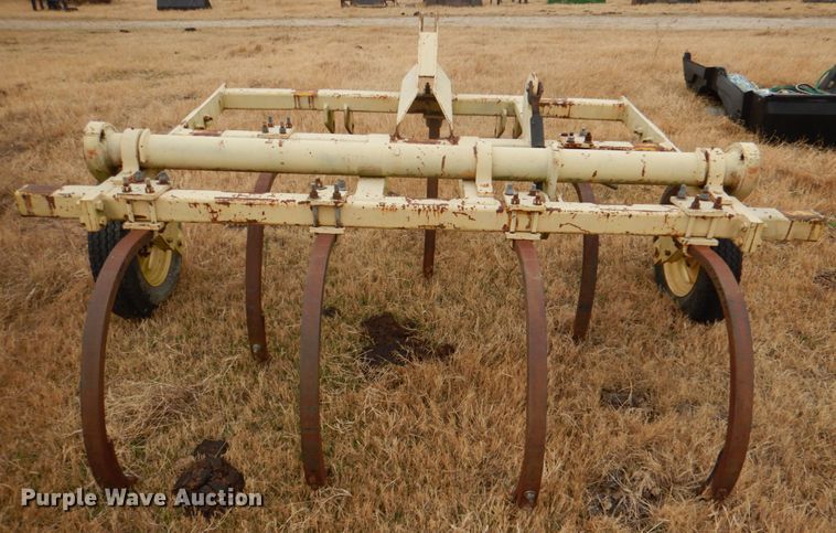 image for item JD9489 Seven bottom plow