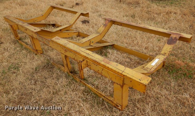 image for item JD9492 Hay Van  hay bale cradle