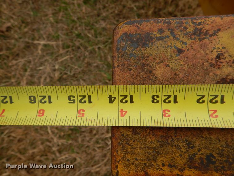 image for item JD9492 Hay Van  hay bale cradle